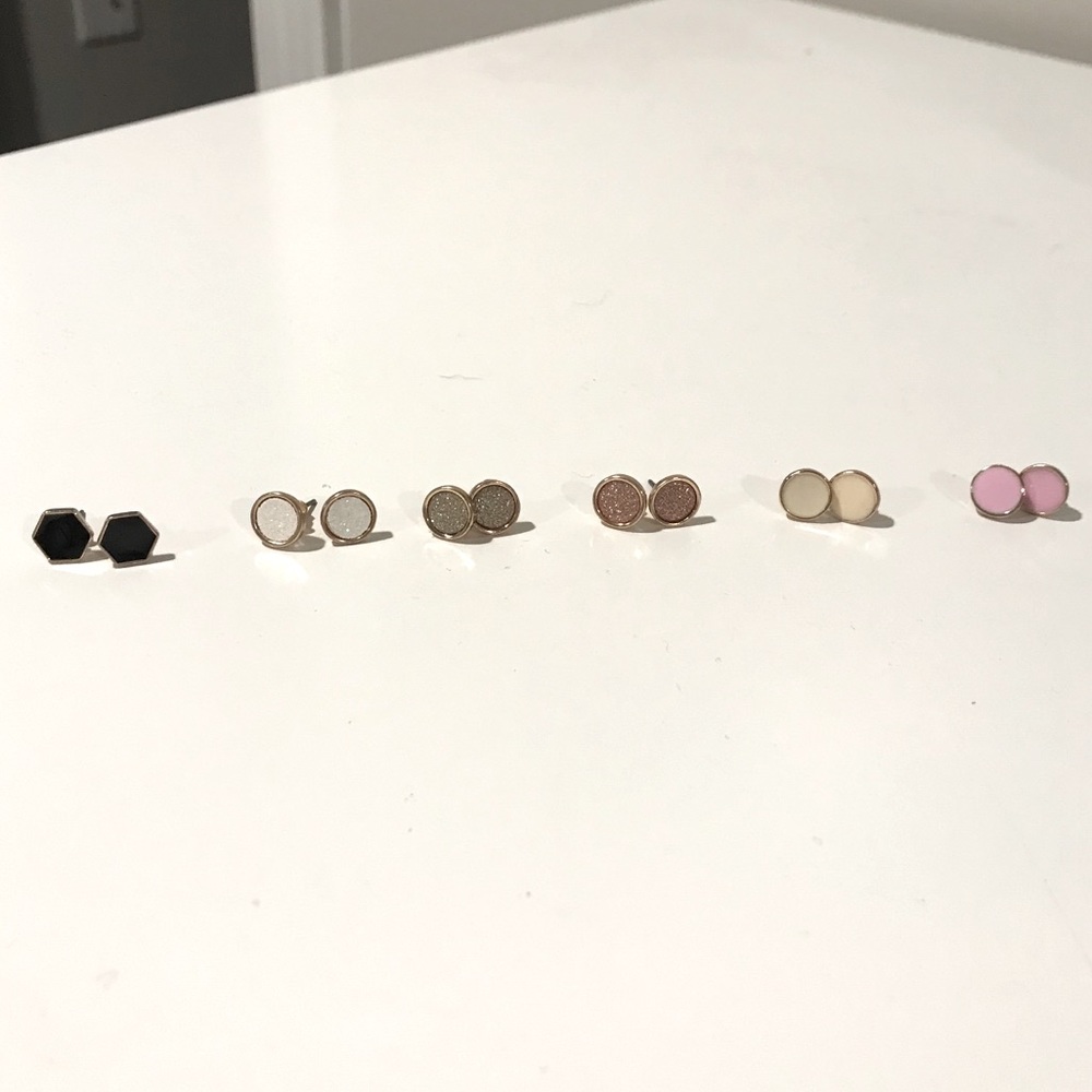 Set of 6 stud earrings